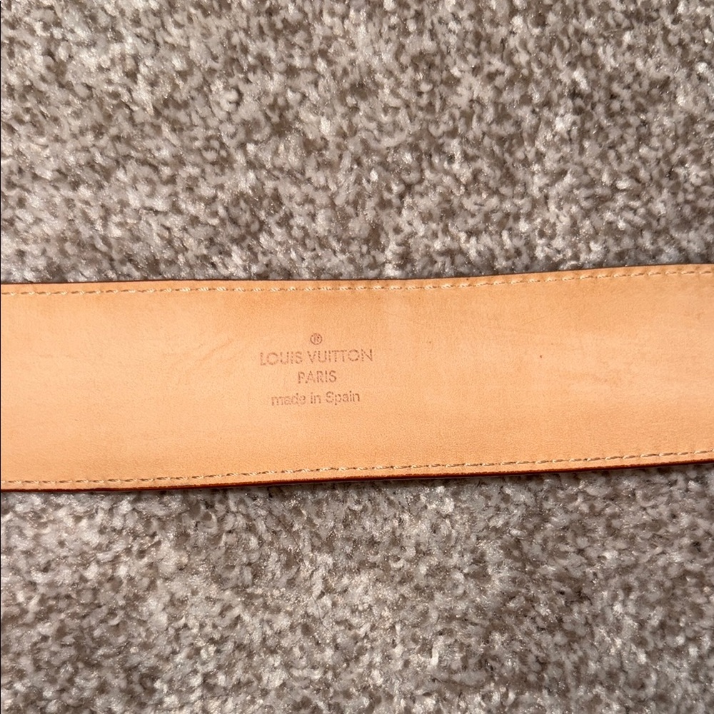 Louis Vuitton Belt - Picture 7 of 10